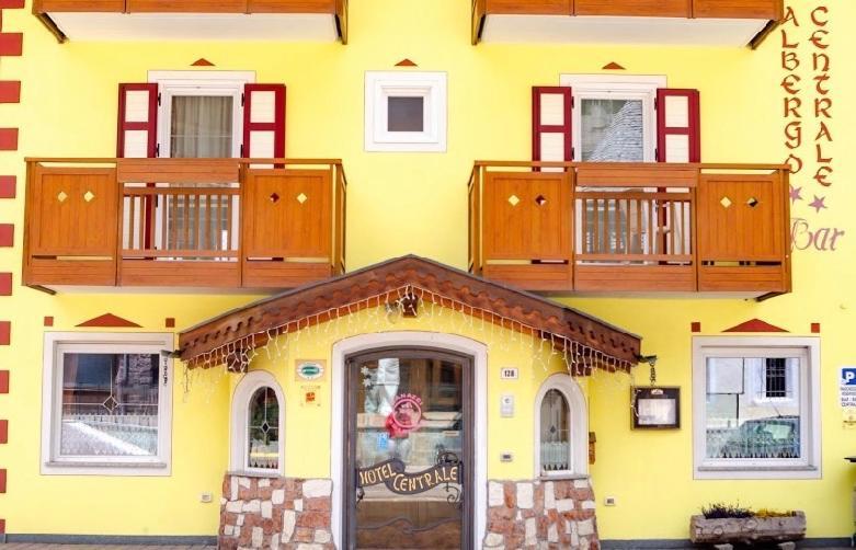 Albergo Centrale Canazei Ngoại thất bức ảnh