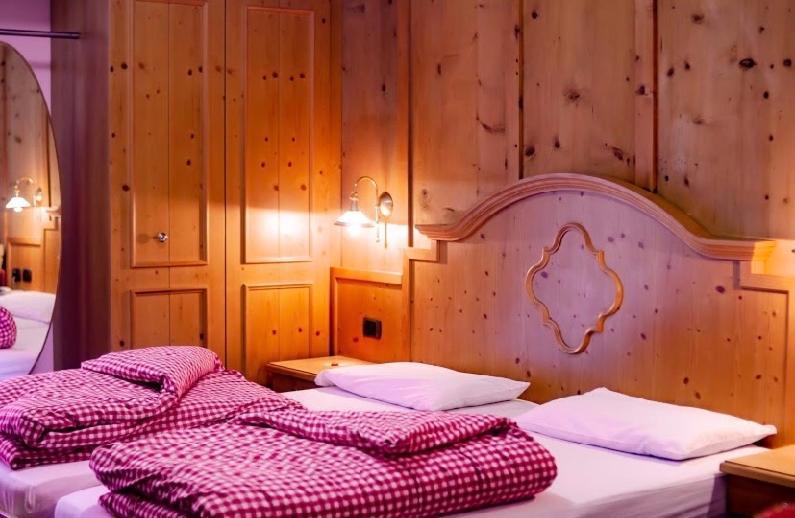 Albergo Centrale Canazei Ngoại thất bức ảnh